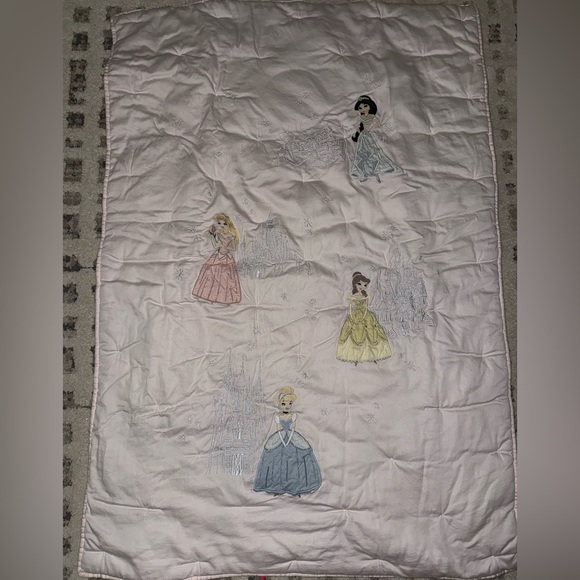 Pottery barn Disney Princess Toddler Quilt - Picture 1 of 10